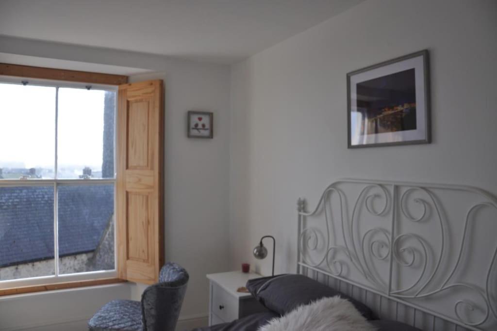 Modern Flat With Island Views In Heart Of テンビー エクステリア 写真